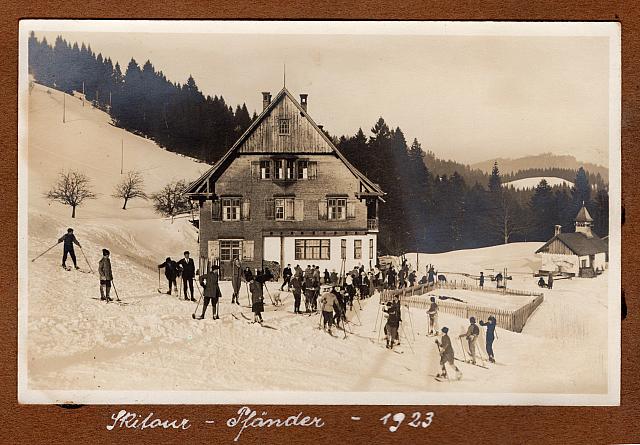 C-1924-Album 01-288-002 a