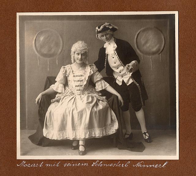 C-1924-Album 01-288-007 a