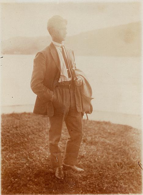 C-1924-Album 01-288-010 b