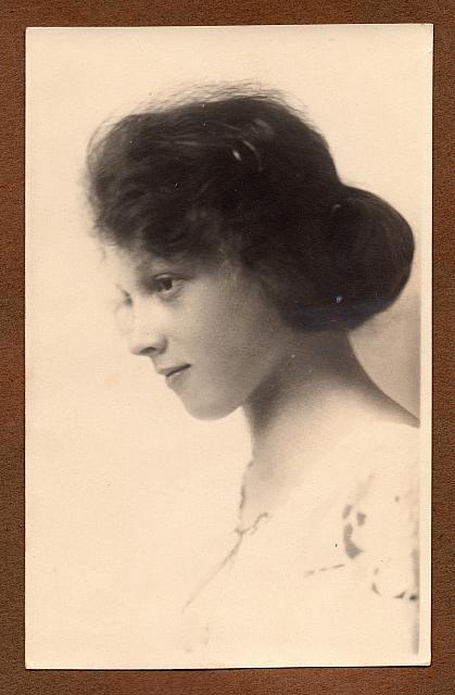 C-1924-Album 01-288-016 b