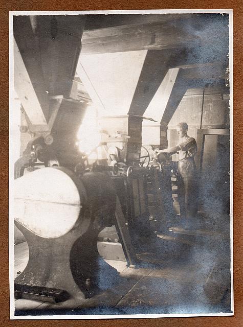 C-1924-Album 01-288-019 e