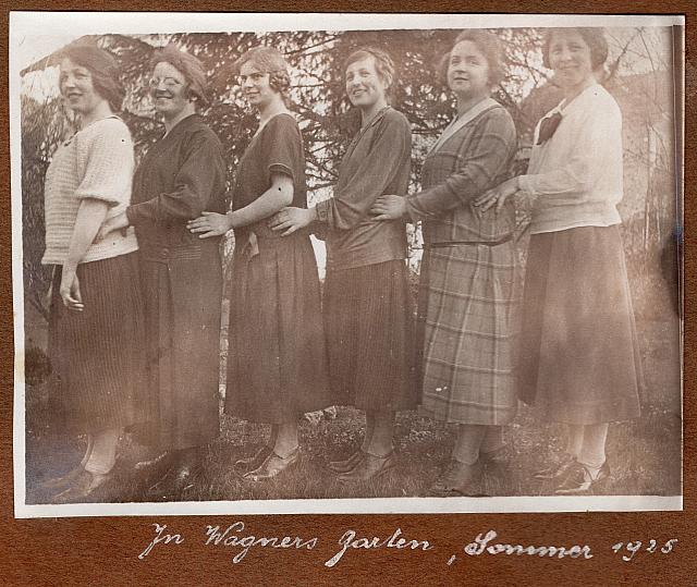 C-1924-Album 01-288-020 b