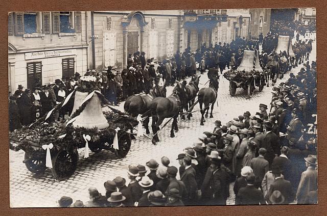 C-1924-Album 01-288-028 b