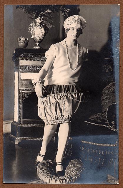 C-1924-Album 01-288-033 b
