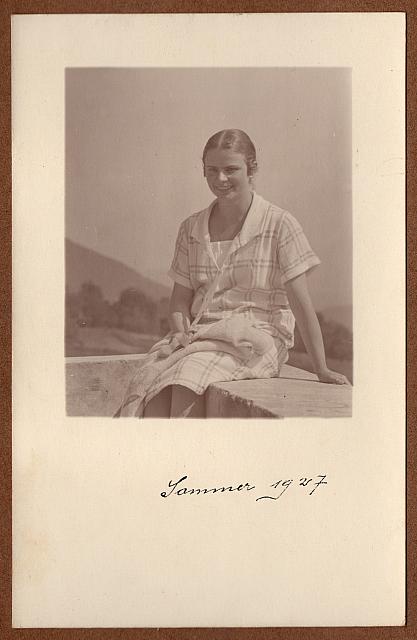 C-1924-Album 01-288-038 b