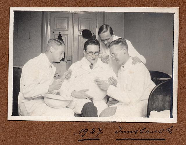 C-1924-Album 01-288-039 c