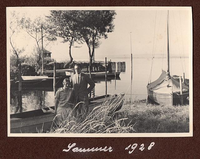 C-1927-30-Album 02-284-003 b