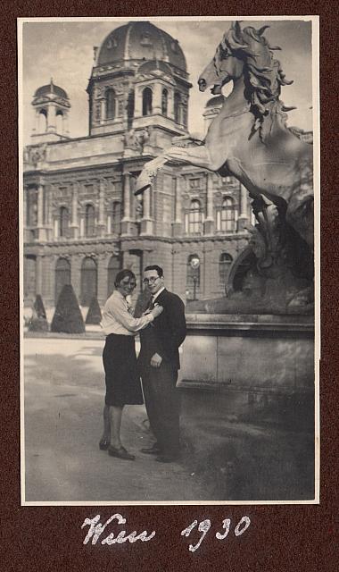 C-1927-30-Album 02-284-008 a