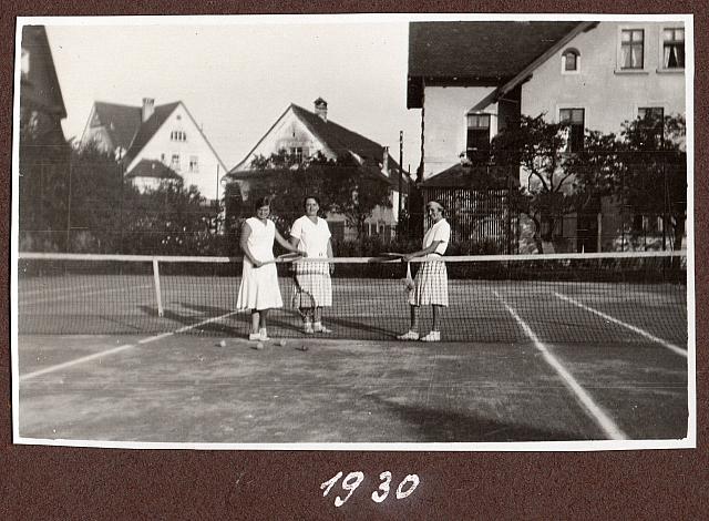 C-1927-30-Album 02-284-014 a