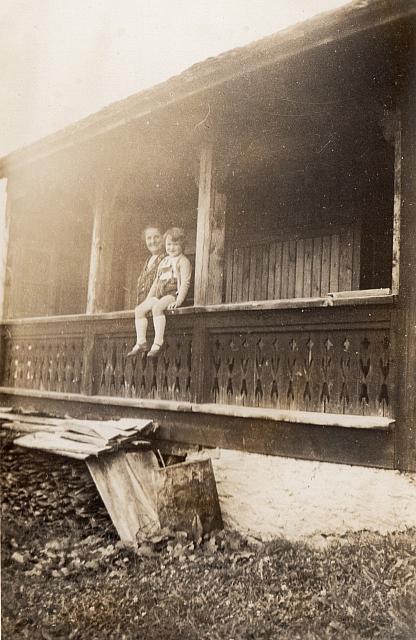 C-1936-00-Album 06-287-016 e