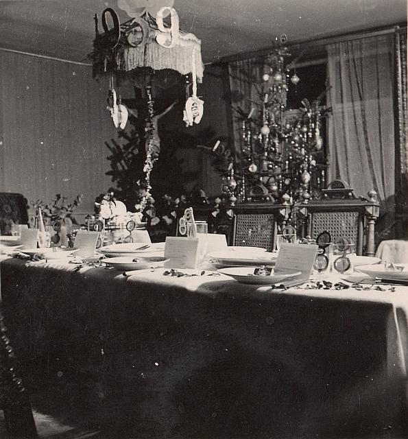 C-1936-00-Album 06-287-031 d