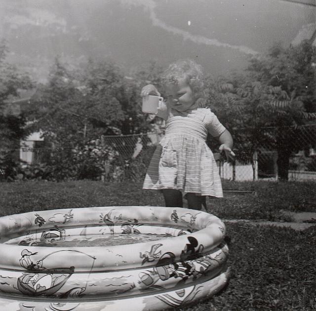 Album 10 002 C-1957-292 f