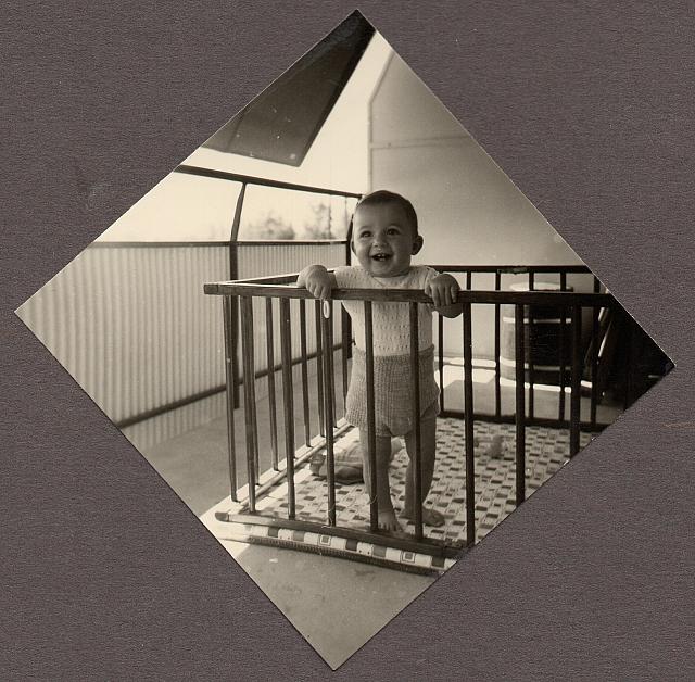 Album 10 002 C-1957-292 j