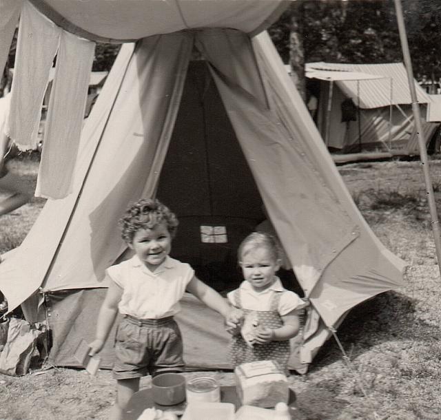 Album 10 007 C-1957-292 d