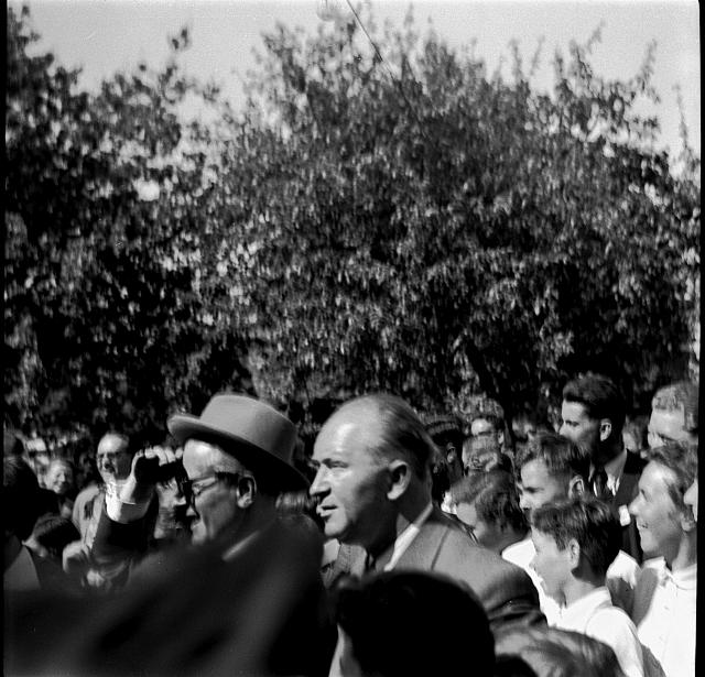 Papi-1954-Klingend 06A (2)