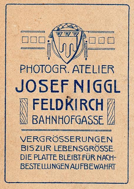 C-1905-Grossmama-297-002