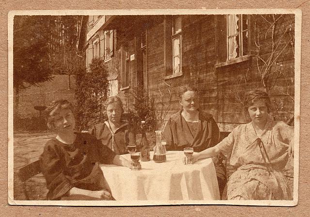 C-1934-Grossm Elle-298-046