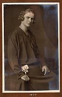 C-1924-Album 01-288-013 a