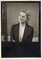 C-1924-Album 01-288-049 e