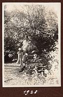 C-1927-30-Album 02-284-006 b