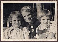 C-1936-00-Album 06-287-023 b