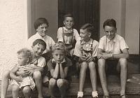 Album 10 003 C-1957-292 c