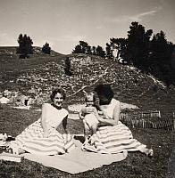 Album 10 005 C-1957-292 a