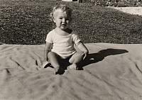 Album 10 005 C-1957-292 c